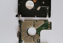 拆卸硬盘取出数据的正确方法（保护数据安全，教你正确操作）